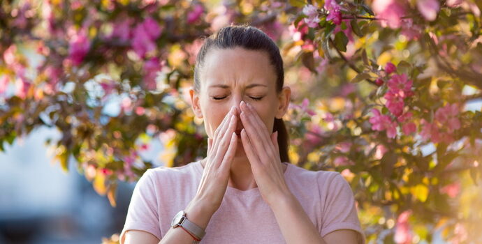 5 Herbs for Treating Common Allergies